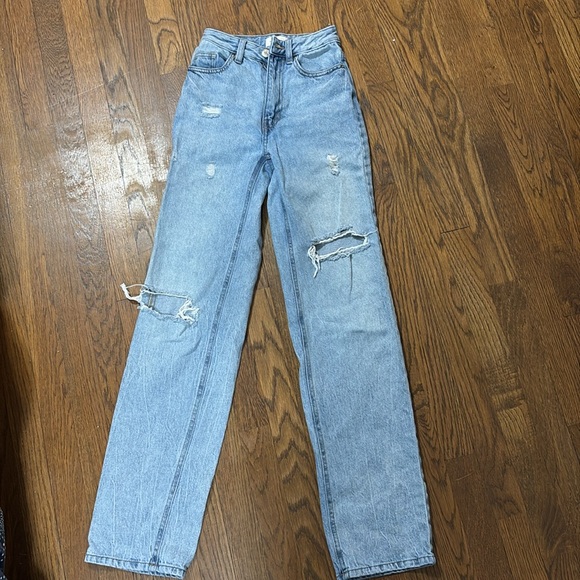 PacSun Light Indigo Ripped '90s Boyfriend Jeans - Picture 7 of 10